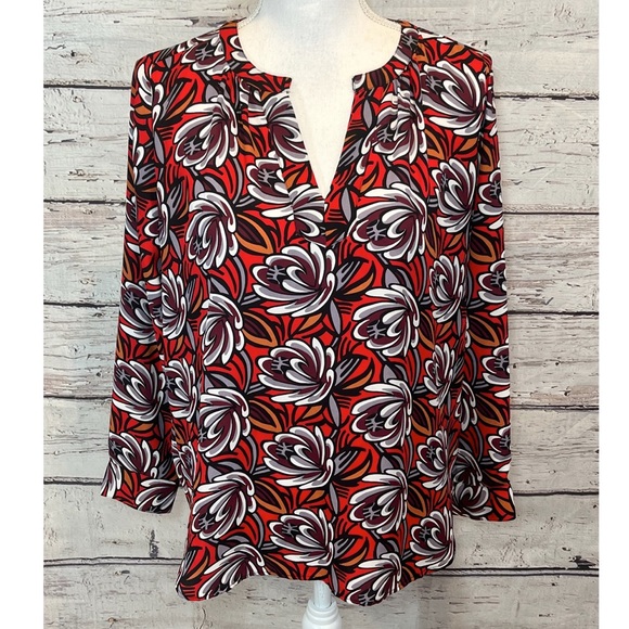 LOFT Red Floral V Neck Blouse-Petite Small - Picture 1 of 2